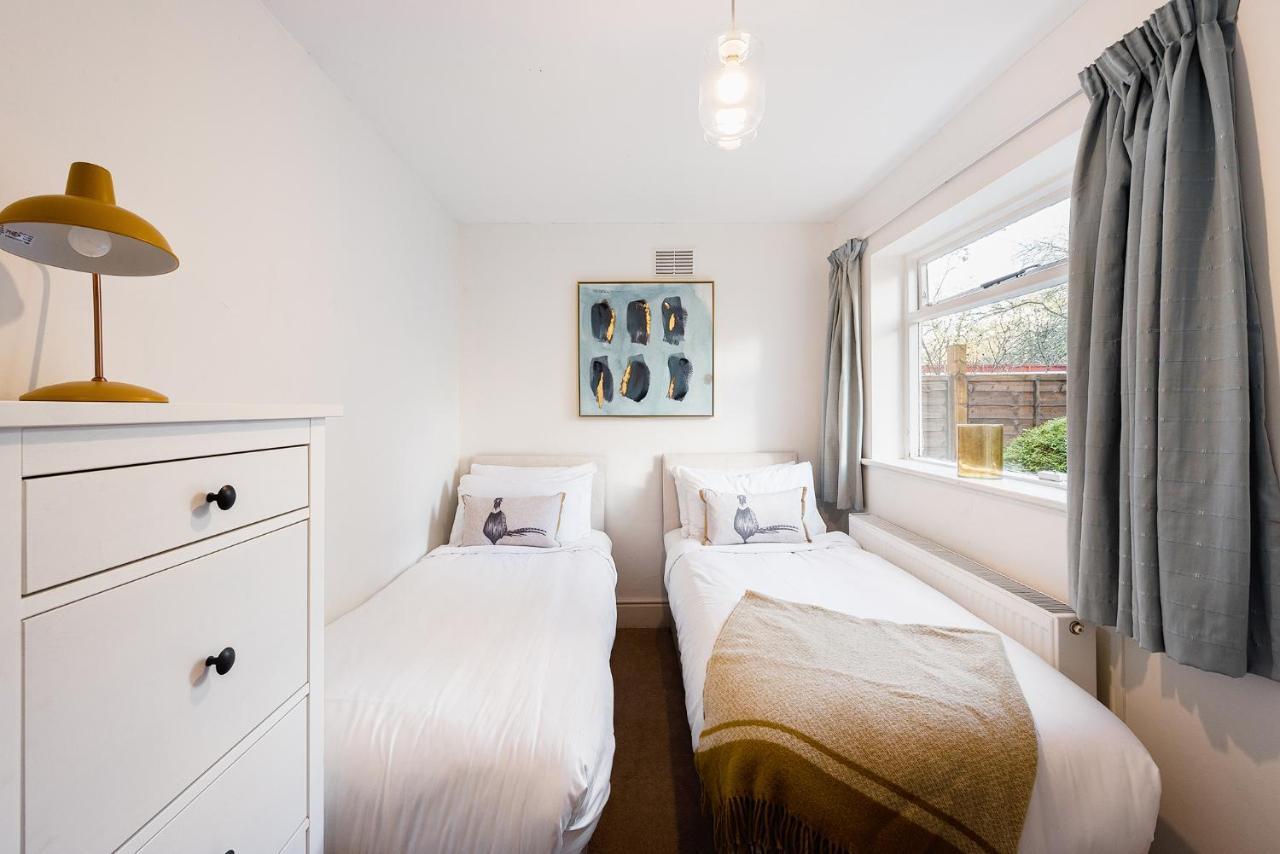 Apartamento Heart Of Ealing With Garden Londres