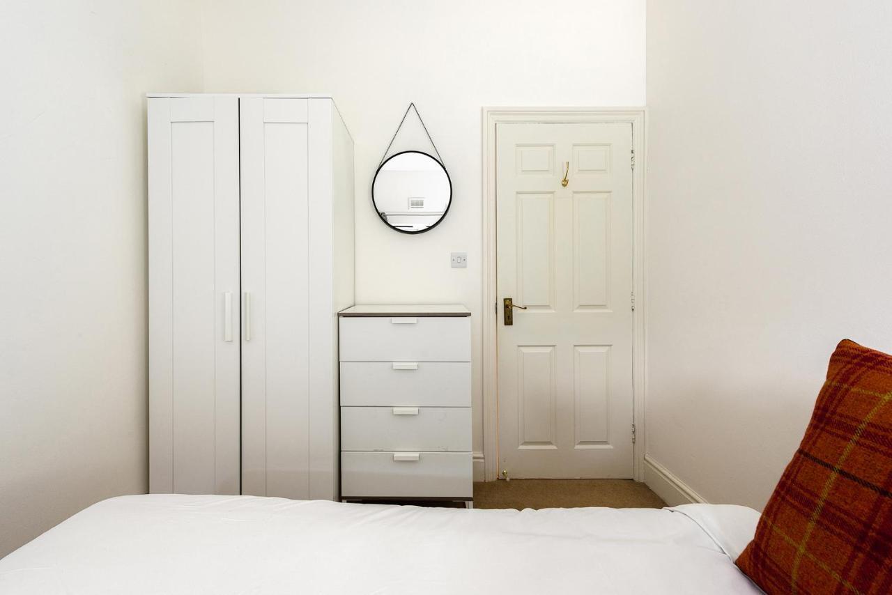 Apartamento Heart Of Ealing With Garden Londres